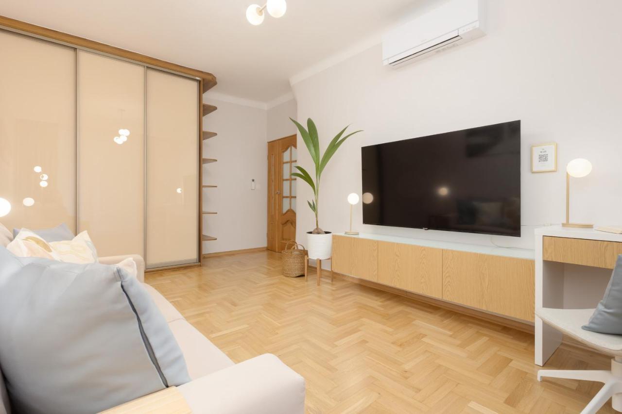 Bright Apartment Kasprzaka Warsaw Wola Near Metro Station By Noclegi Renters エクステリア 写真